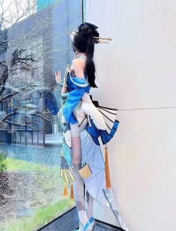 王者荣耀真人版COS 不知火舞（“取自网络, 侵权可删”）