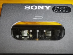 那些年我捡过的漏儿之 Sony M-909|||1991年，索尼发布了这个世界上最小的磁带录音机