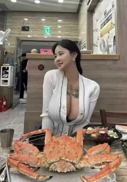 这么大，是阿拉斯加蟹？
