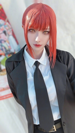 #电锯人# 玛奇玛cos，坏女人好美[哆啦A梦花心]