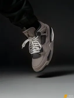 Air Jordan 4 “Cave Stone”实物欣赏，平民配色人气高过A Ma Maniere联名！