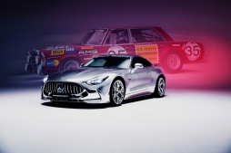 sacai x AMG 2023  Capsule Collection & GT Wrap        Mercedes-AMG GT 63 4MATIC+ (C192)  ( ​​全新 第二代AMG GT)