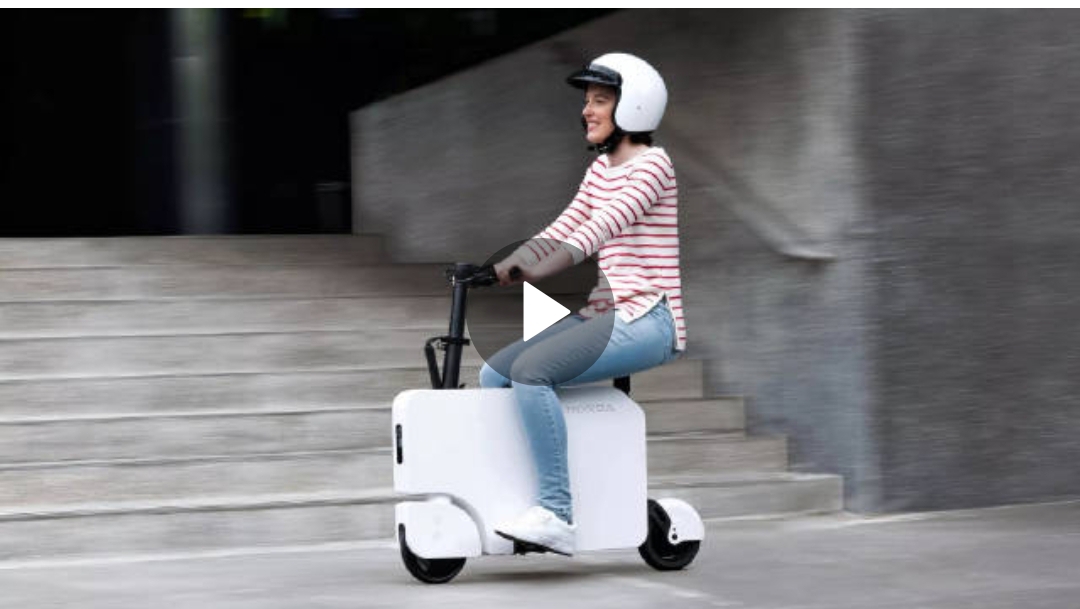 本田Motocompacto电动折叠踏板车官方视频，致敬经典折叠摩托Motocompo