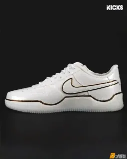 我说之前这双LeBron James的这双Nike Air Force 1 Low为什么侧面要设计成这样呢，原来是为了配合LeBron 23。