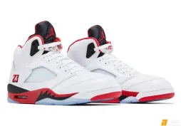 Air Jordan 5 Retro “Fire Red Black Tongue” 9月发售 尺码全家桶