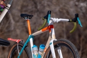 带有蜡感色彩的自行车｜创意灵感分享